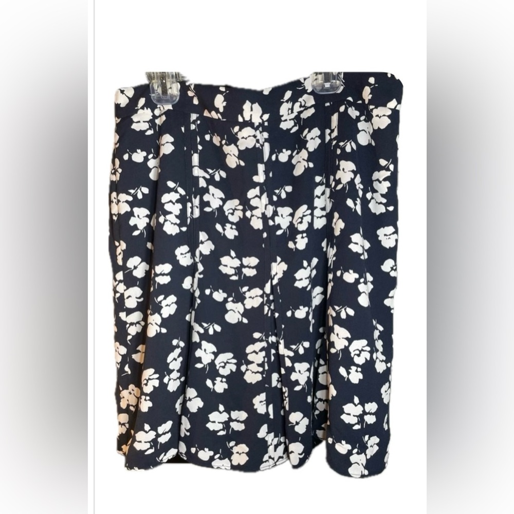 WOMENS Navy and White Floral Skirt | Ann Taylor Skirt | Size 10